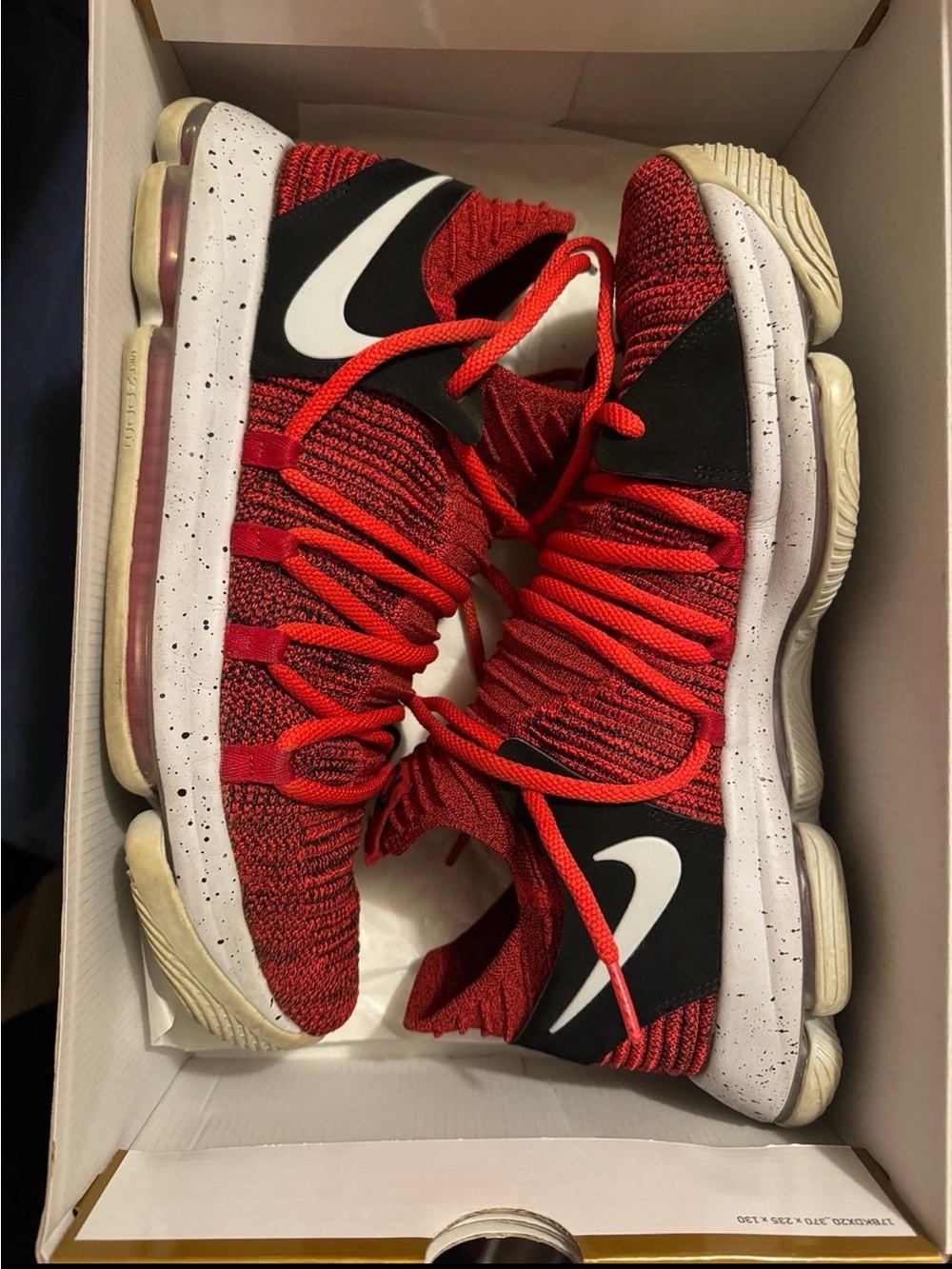 Nike KD 10 Red Velvet Men’s Size 12 Good Condition